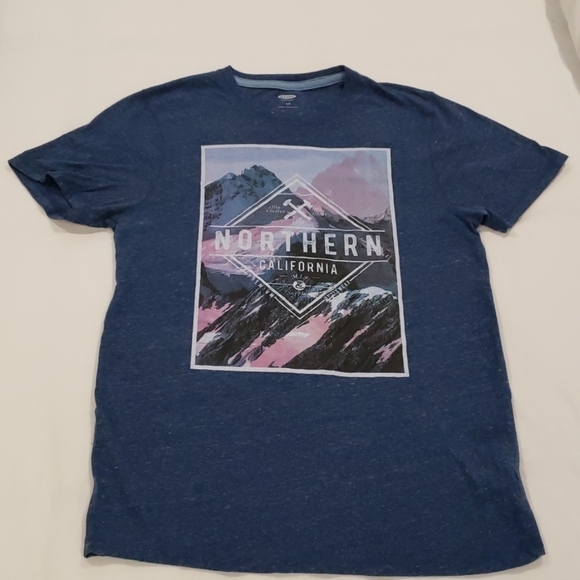 Old Navy Other - Mountain Graphic Tee